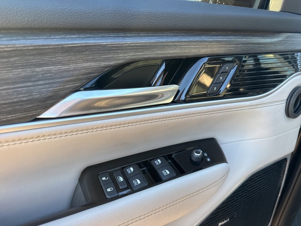 2023 Jeep Wagoneer Series III