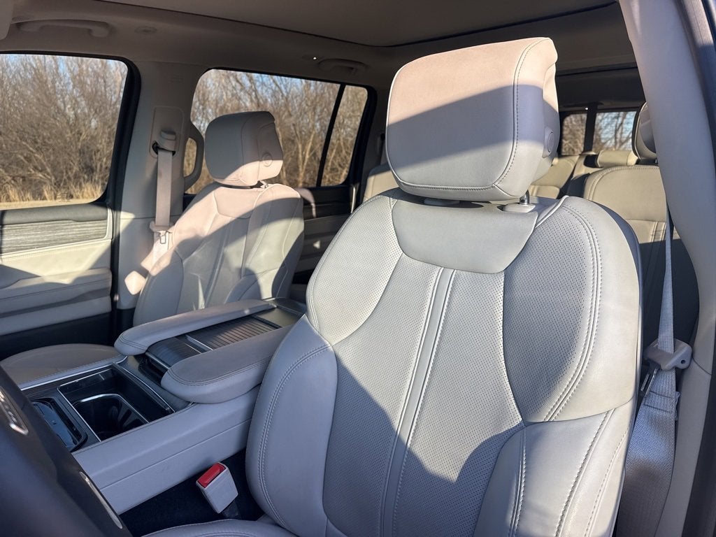 2023 Jeep Wagoneer Series III