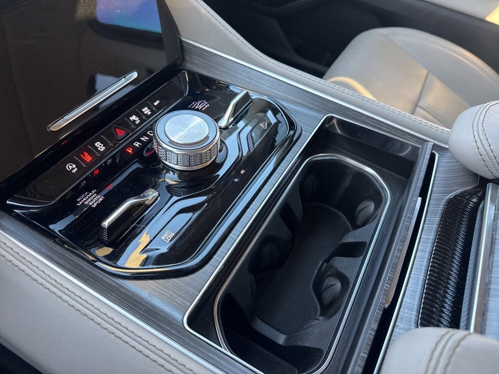 2023 Jeep Wagoneer Series III