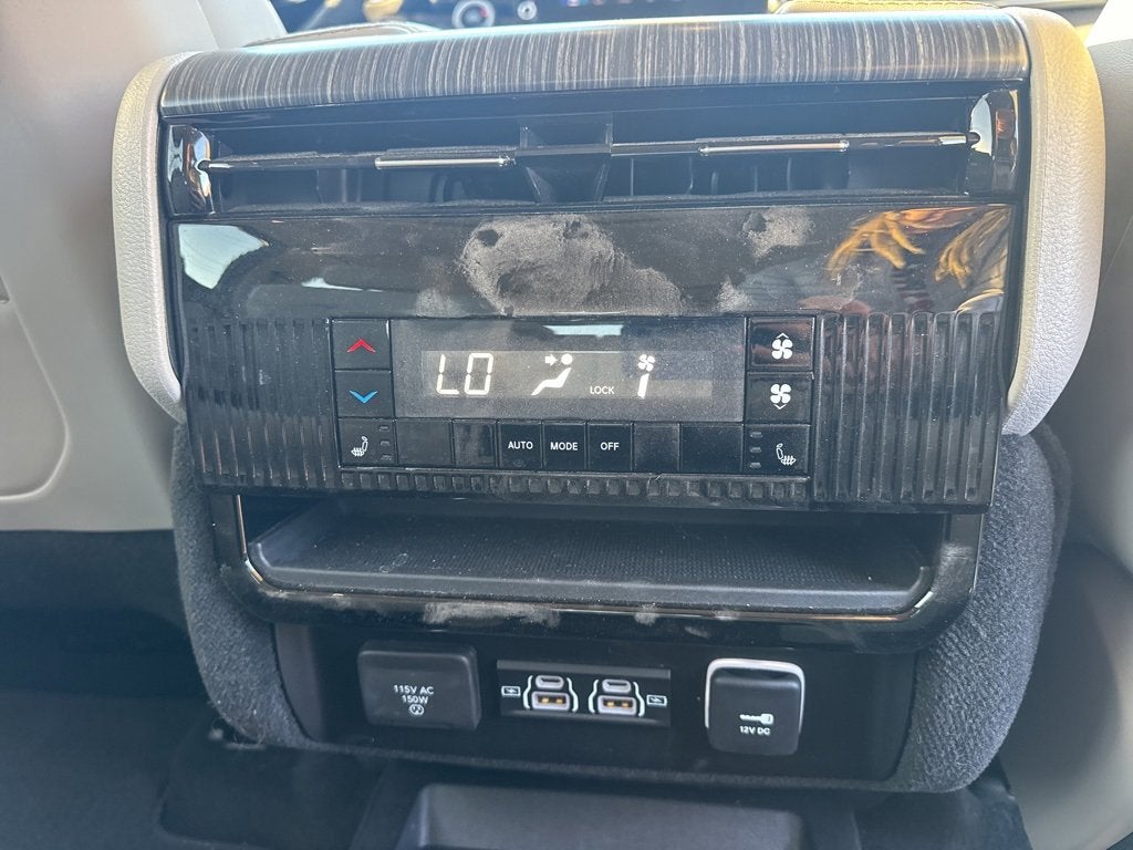 2023 Jeep Wagoneer Series III