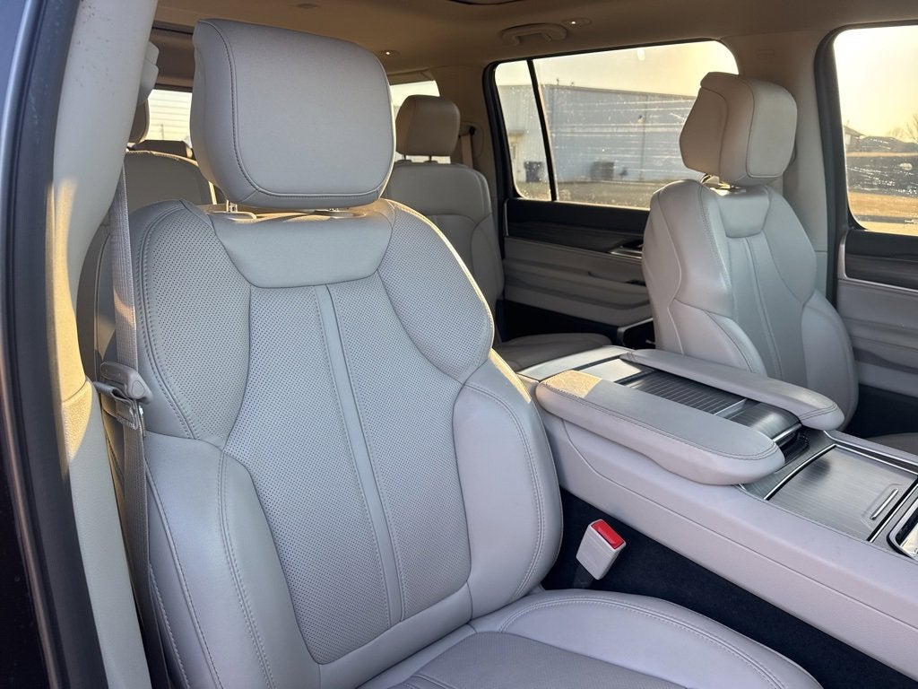 2023 Jeep Wagoneer Series III