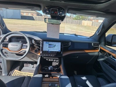 2022 Jeep Grand Wagoneer Series III