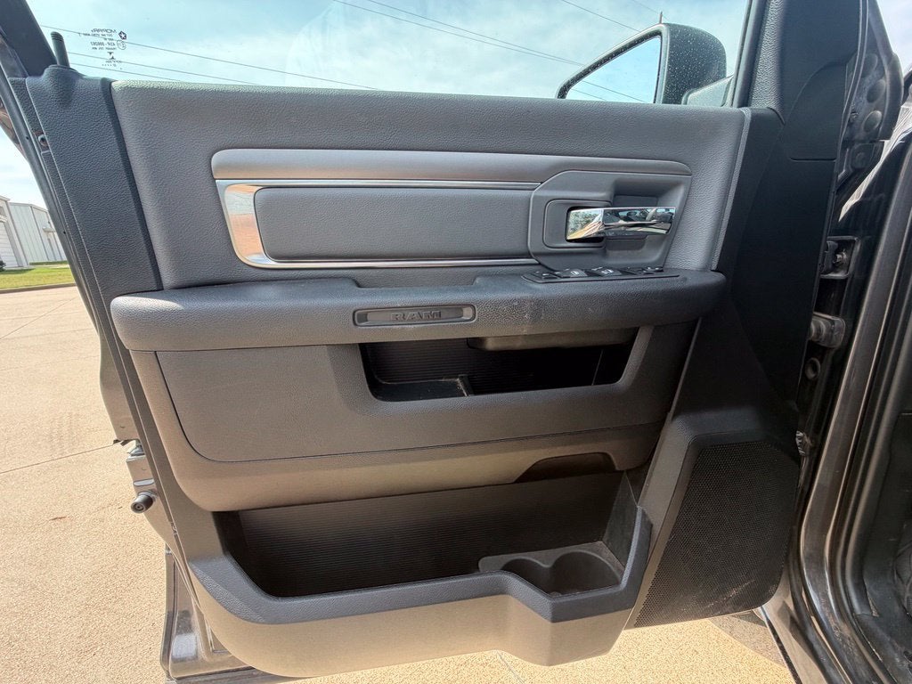 2022 RAM 1500 Classic SLT