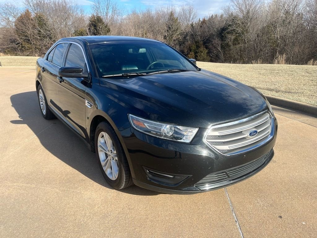 2015 Ford Taurus SEL