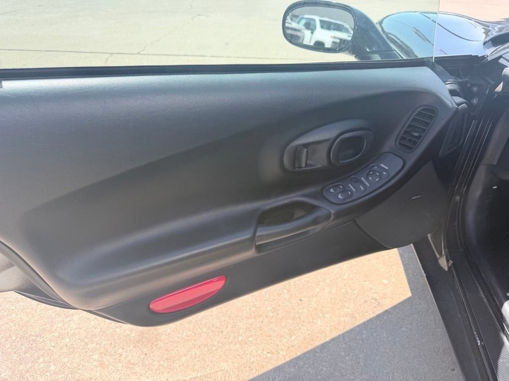 2003 Chevrolet Corvette Base