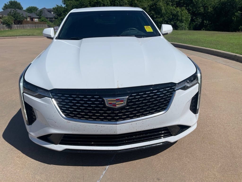 2026 Cadillac CT4 Luxury