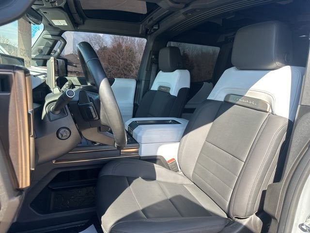 2024 GMC HUMMER EV SUV 2X