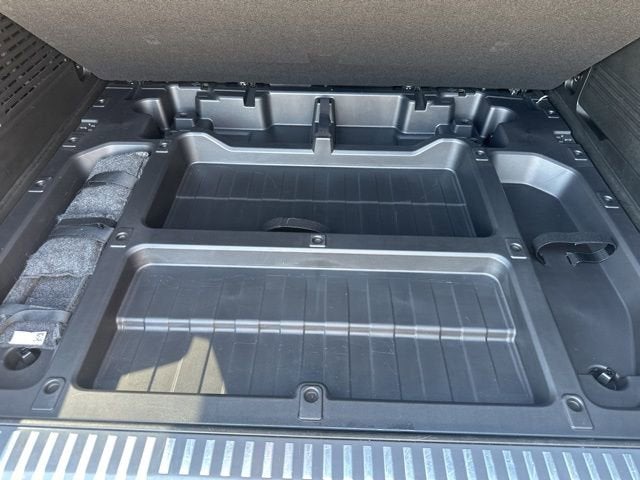 2024 GMC HUMMER EV SUV 2X