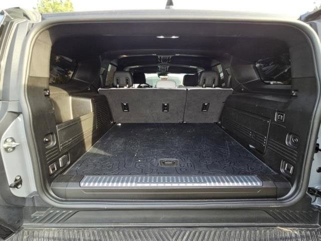 2024 GMC HUMMER EV SUV 2X