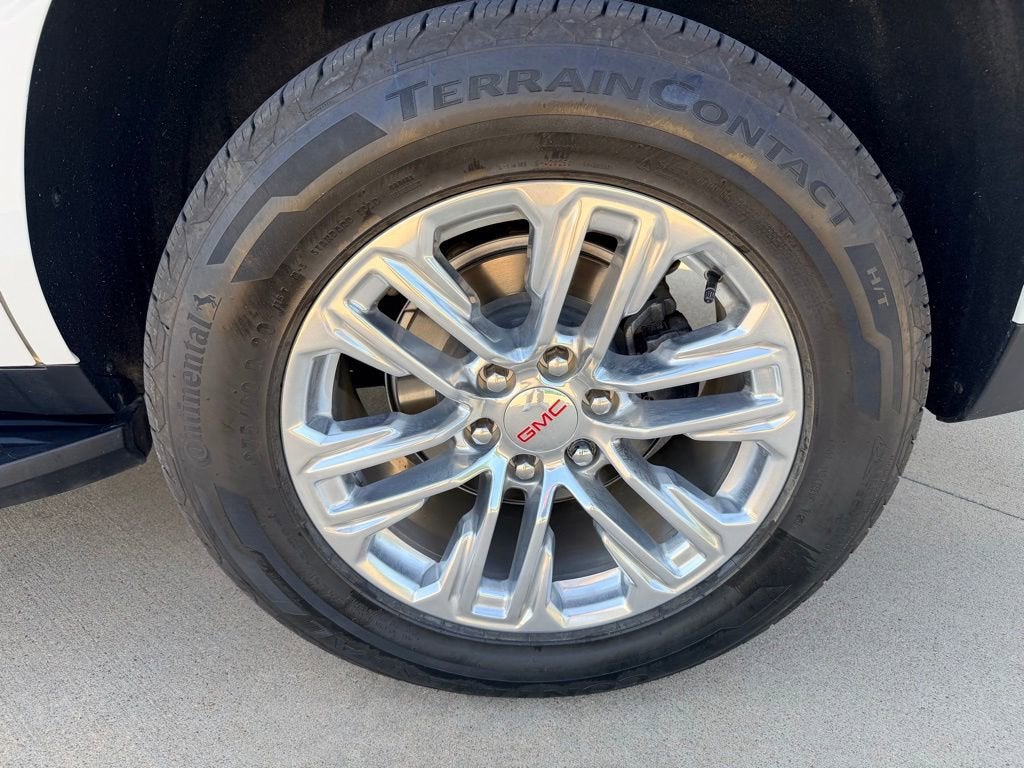 2023 GMC Yukon SLT