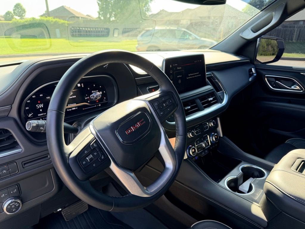 2023 GMC Yukon SLT