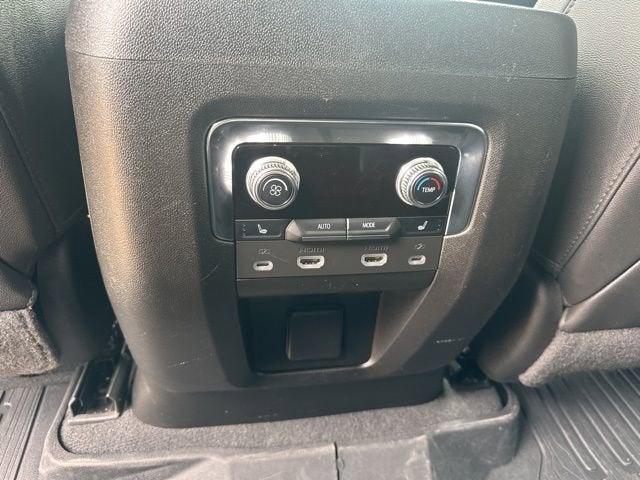 2022 GMC Yukon AT4