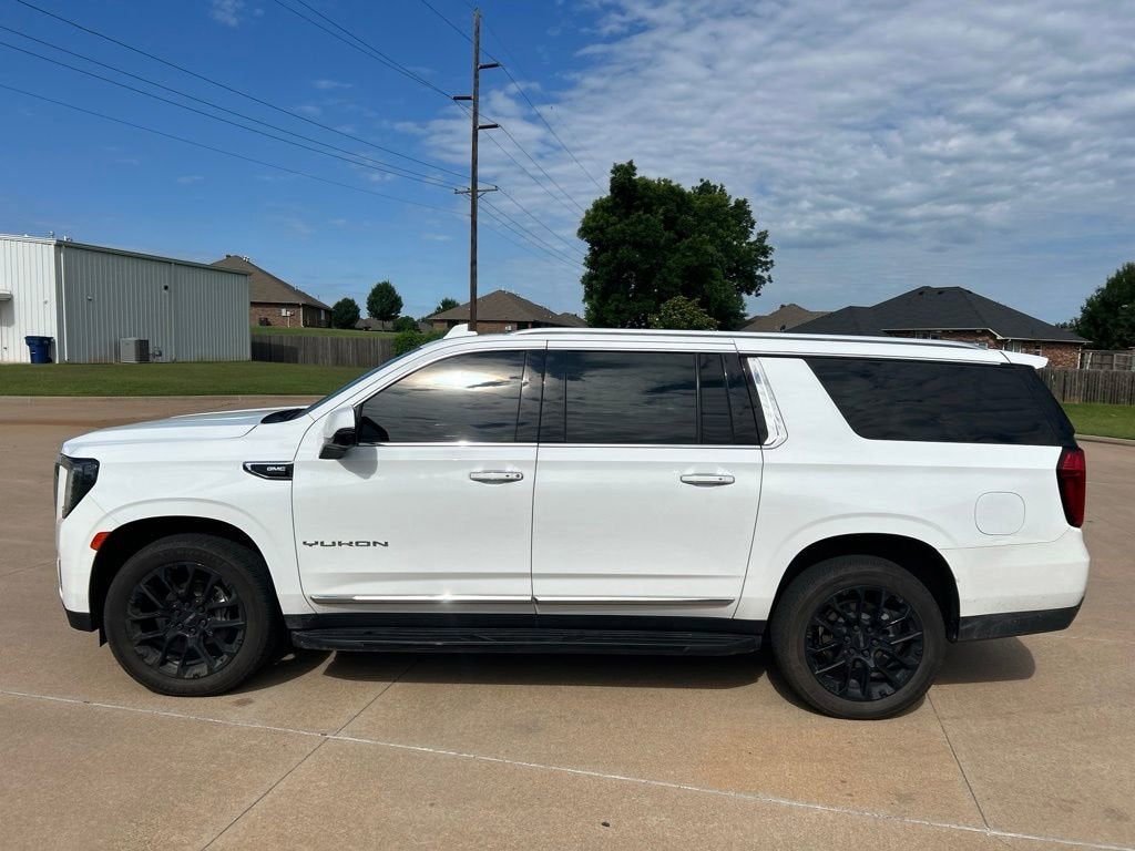 2023 GMC Yukon XL SLT