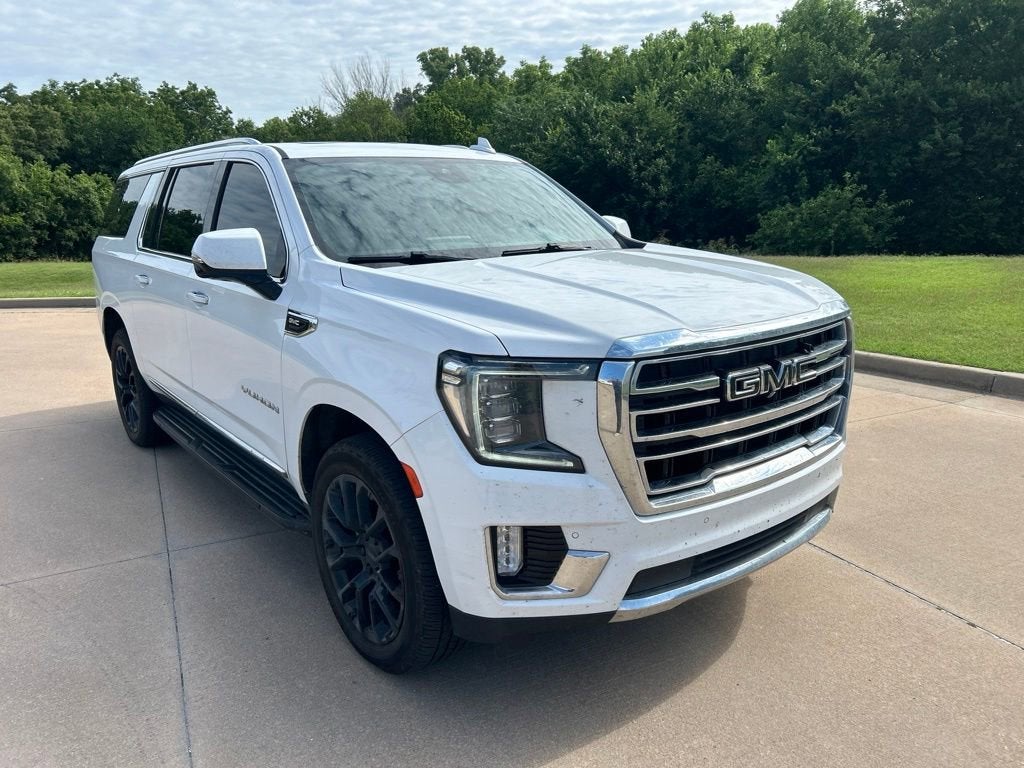 2023 GMC Yukon XL SLT