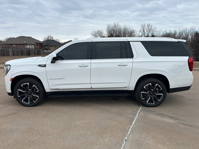 2023 GMC Yukon XL SLT