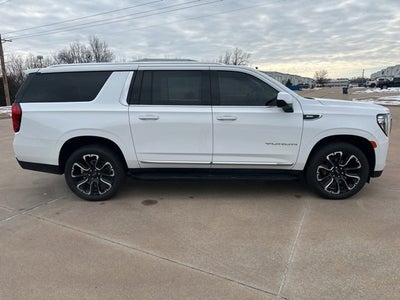 2023 GMC Yukon XL SLT