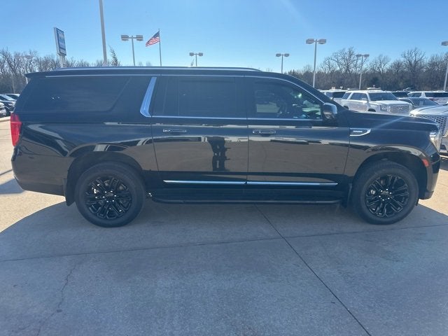 2023 GMC Yukon XL SLT