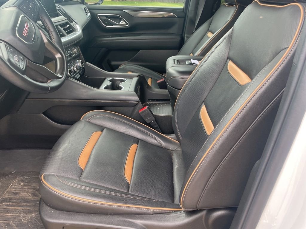 2023 GMC Yukon XL AT4