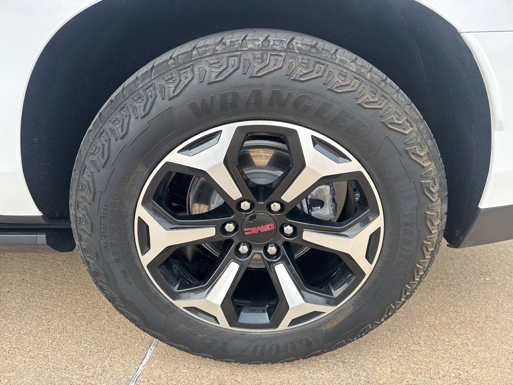 2025 GMC Yukon XL AT4