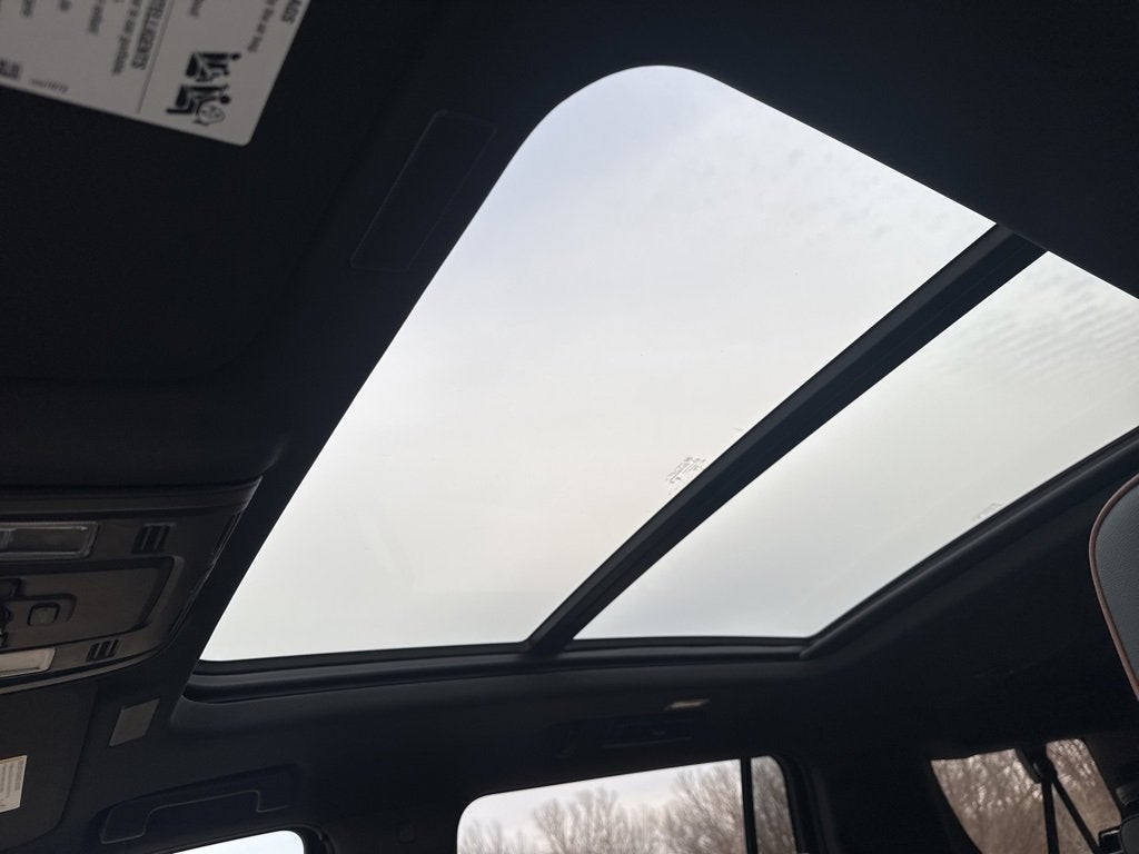 2025 GMC Yukon XL AT4