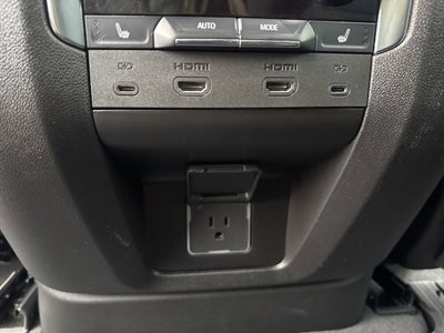 2025 GMC Yukon XL AT4