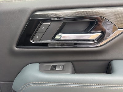 2025 GMC Yukon XL AT4