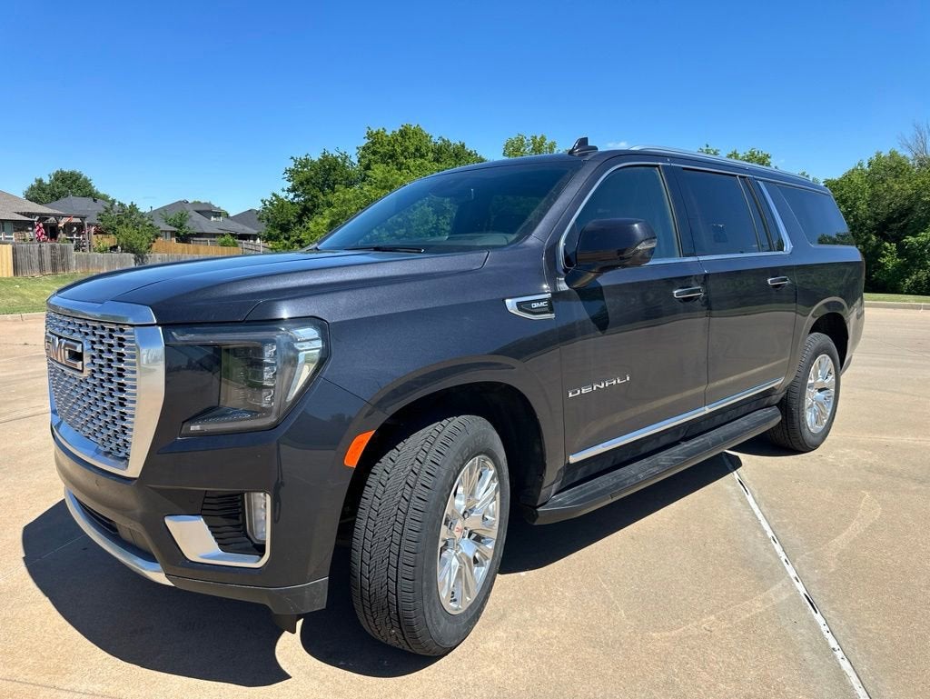 2024 GMC Yukon Denali AWD's photo