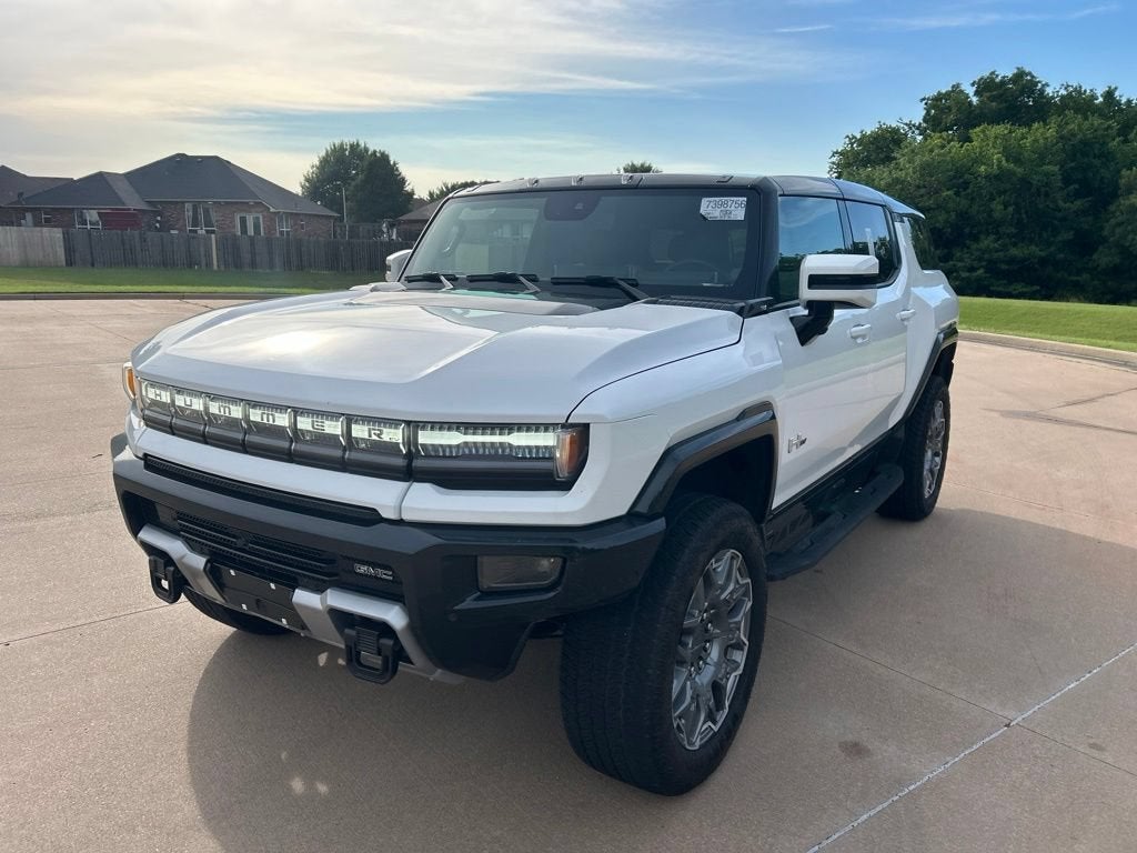2025 GMC Hummer EV 3X SUV's photo