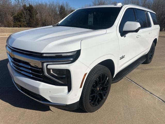 2025 Chevrolet Suburban LT