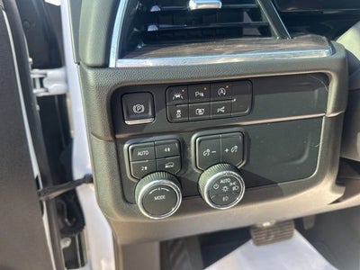 2025 Chevrolet Suburban LT