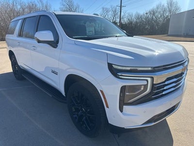 2025 Chevrolet Suburban LT