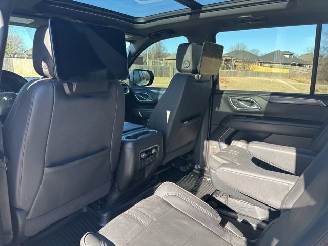 2023 Chevrolet Suburban RST