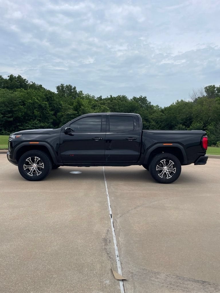 2025 GMC Canyon AT4