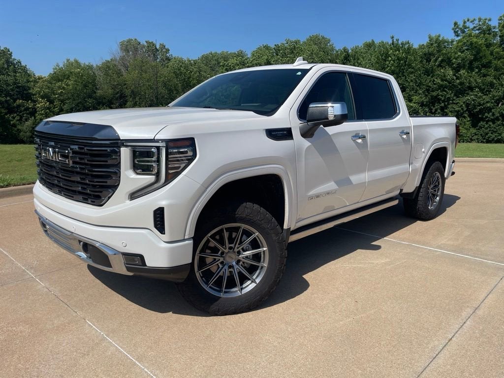 2024 GMC Sierra 4WD Crew Cab Short Box Denali Ultimate's photo
