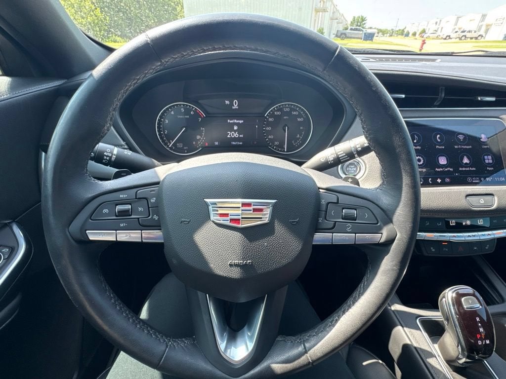 2023 Cadillac XT4 Premium Luxury