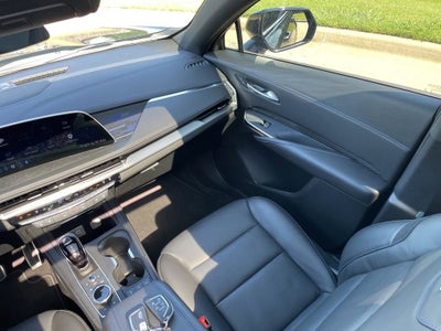 2025 Cadillac XT4 Sport