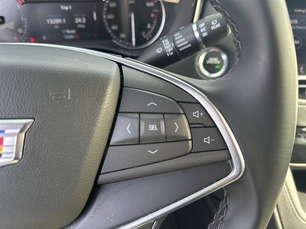 2025 Cadillac XT5 Luxury