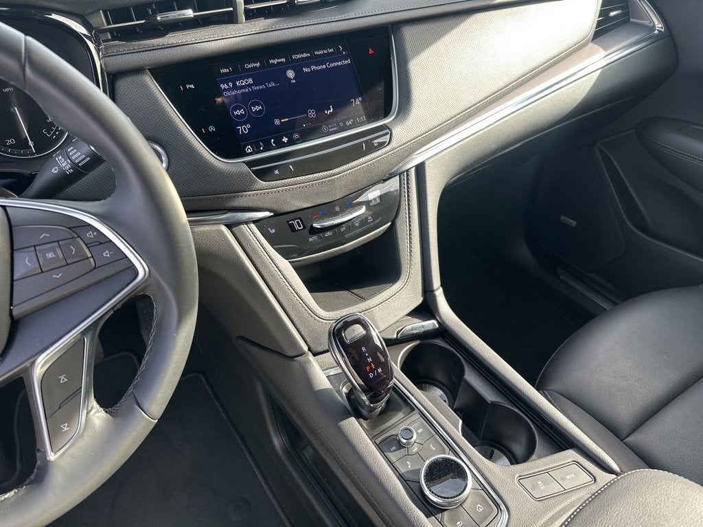 2025 Cadillac XT5 Luxury