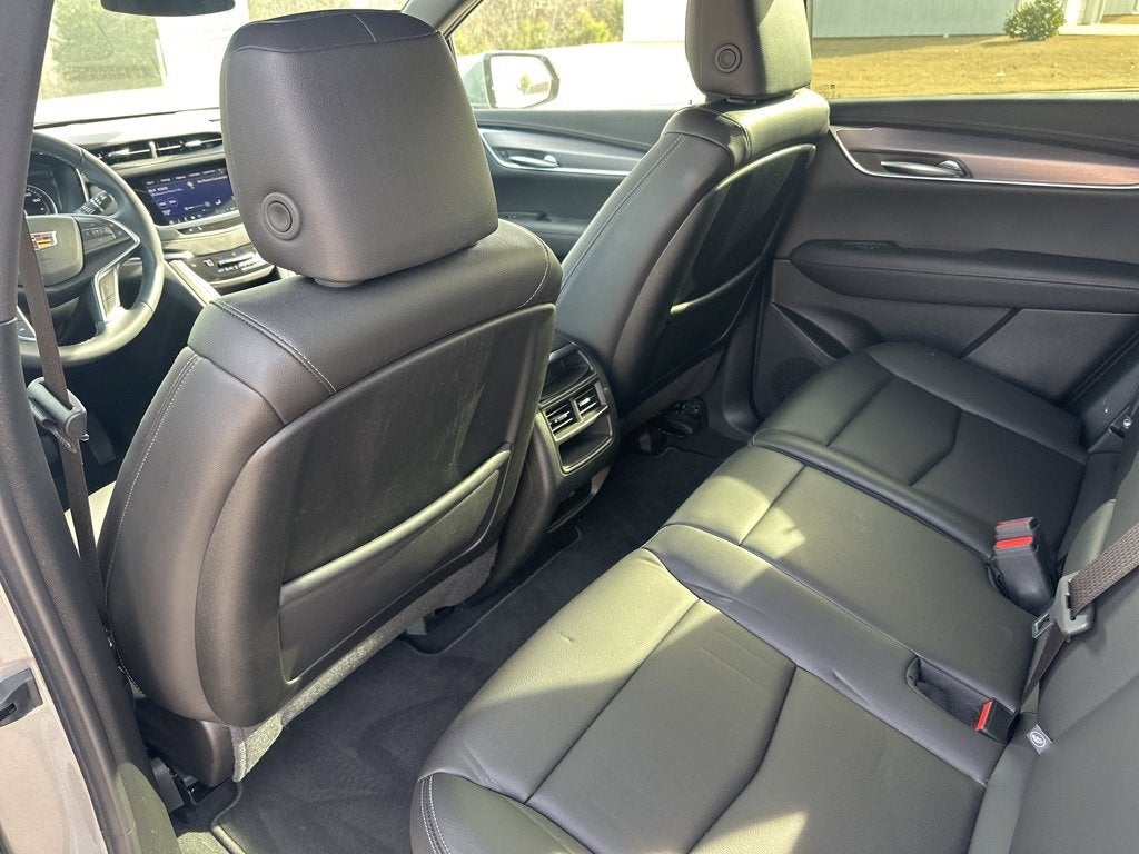 2025 Cadillac XT5 Luxury