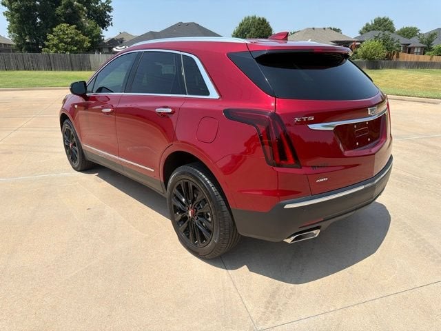 2025 Cadillac XT5 Luxury