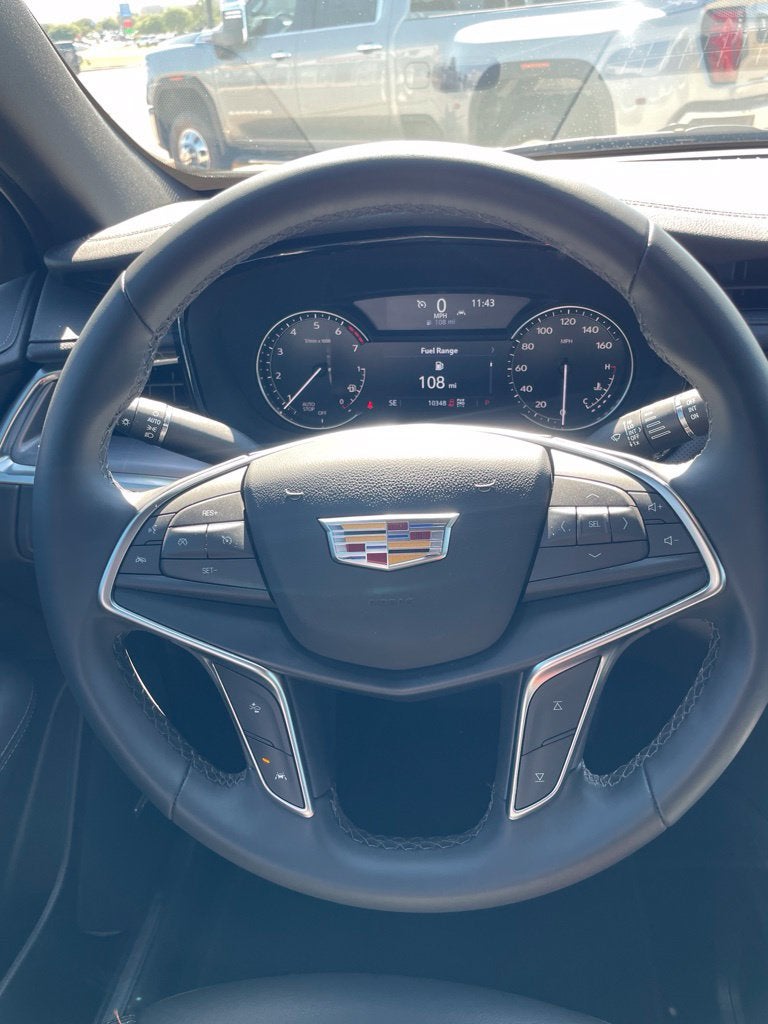 2026 Cadillac XT5 Luxury