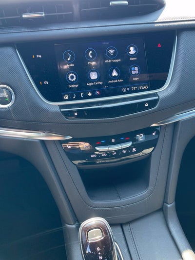 2026 Cadillac XT5 Luxury