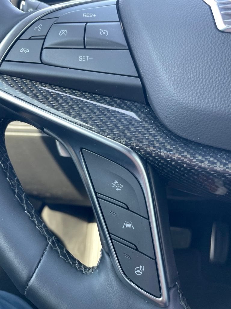 2025 Cadillac XT5 Sport