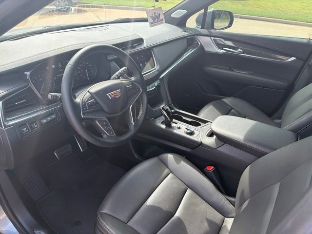 2025 Cadillac XT5 Sport