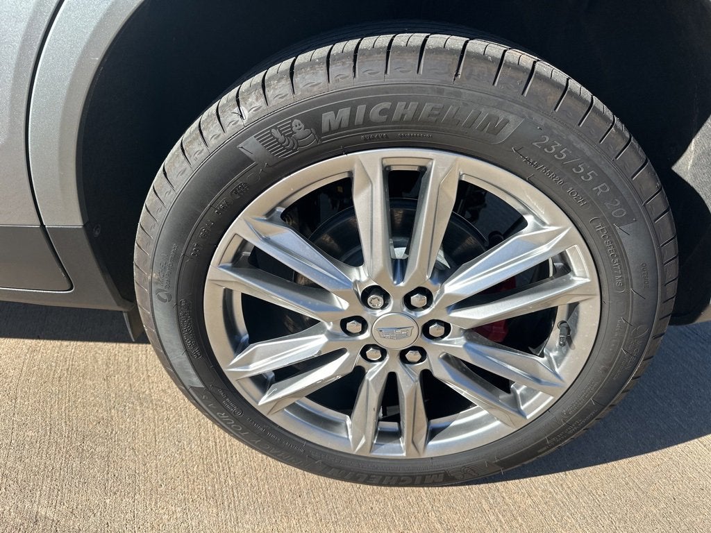 2025 Cadillac XT5 Sport