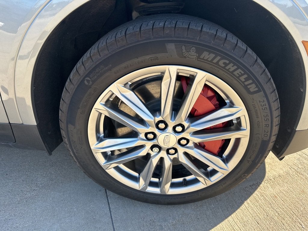 2025 Cadillac XT5 Sport