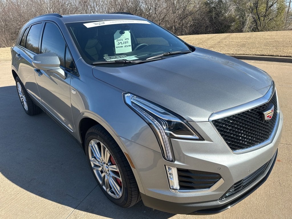 2025 Cadillac XT5 Sport