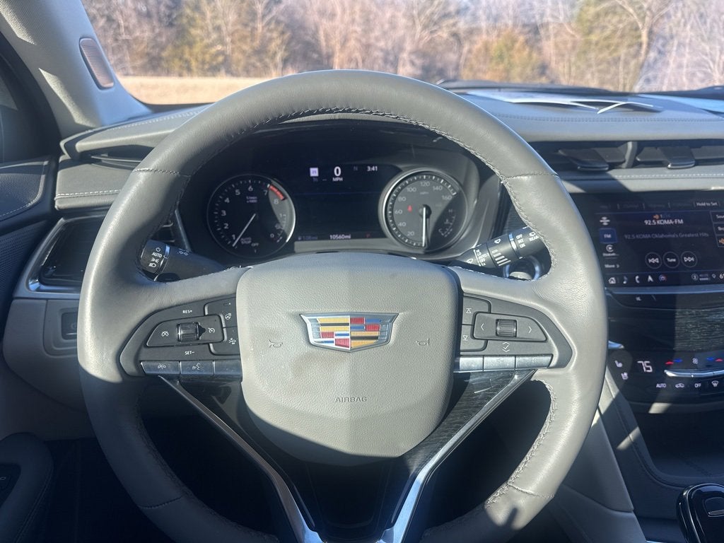 2025 Cadillac XT6 Premium Luxury