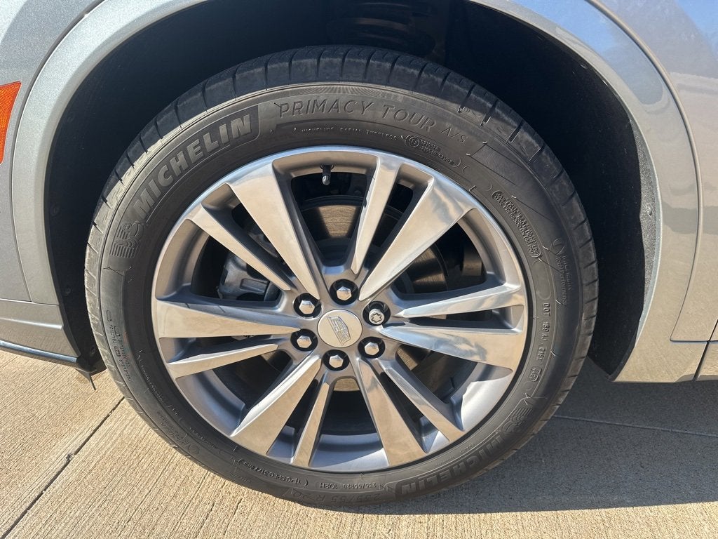 2025 Cadillac XT6 Premium Luxury