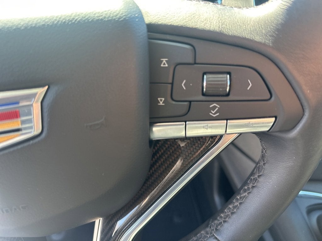 2024 Cadillac XT6 Sport